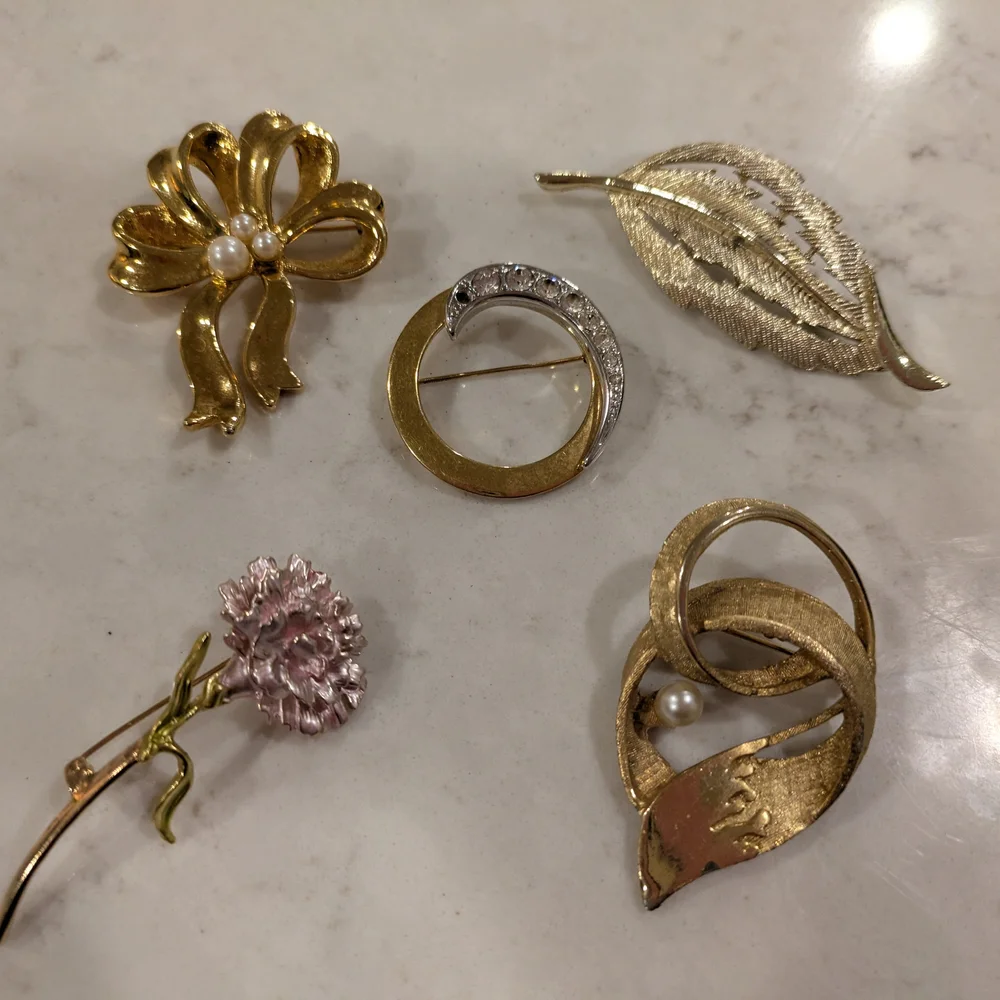 Chic Gold and Silver Brooch Collection Set Of 5